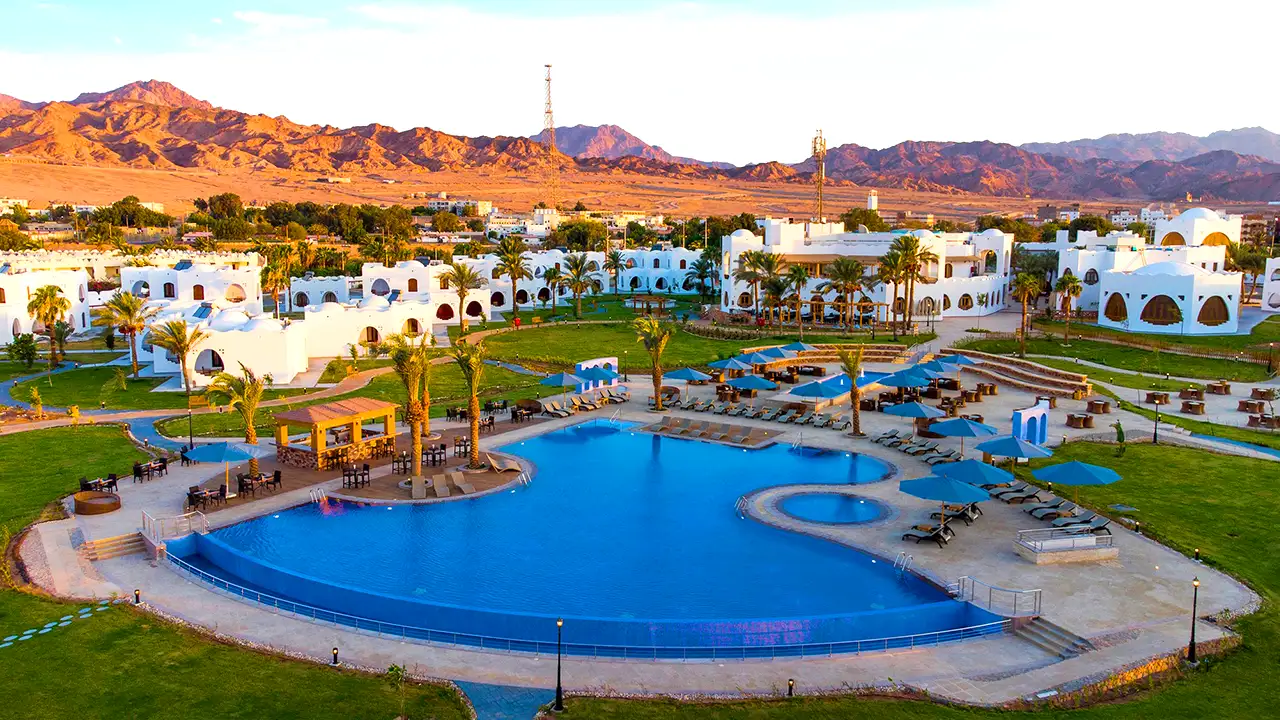 الفندق سفير دهب - دهب